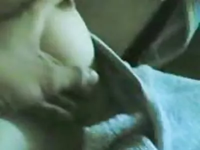 A adolescente loira Staci Carr adora truques sexuais em sapataria video porno nacional amador
