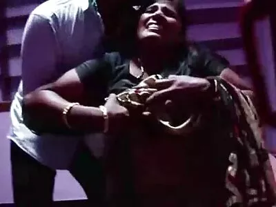 Estrela pornô com peitos fantásticos curtindo vídeo pornô amadores brasileiros uma buceta gostosa