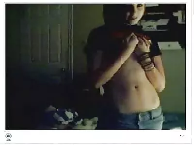 Adolescente com rabo de cavalo e corrente em volta do corpo é tratada como videos pornos amadores brasileiro uma vagabunda