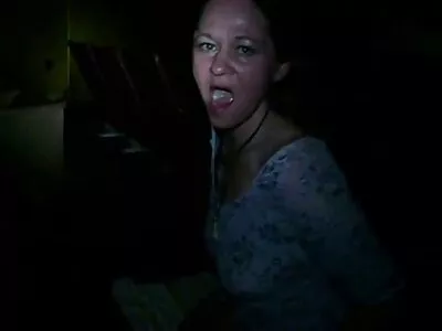 Garota safada fazendo sexo na mesa da cozinha xvídeos pornô amador brasileiro e engole tudo