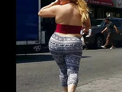 Sexo a video amador brasileira três é um bom presente para felicitar a madrasta peituda