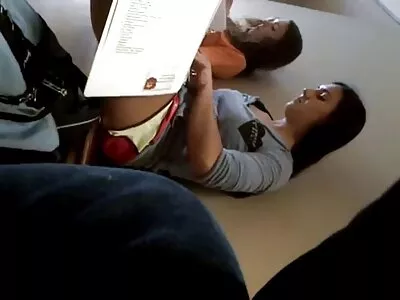 Ebony videos de sexo amador caseiro brasileiro Milf chupa um caralho branco e depois cavalga com força