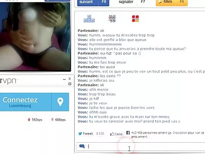 Querida japonesa, agradece ao namorado por deixar porno amador brasileira as unhas embebê-la