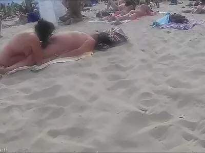 Morena videos porno amadores brasileiros magrinha brincalhona brinca com os pés e se fode