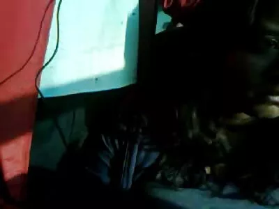 Milf ensina a enteada e o namorado a foder videos porno amadores brasileiros