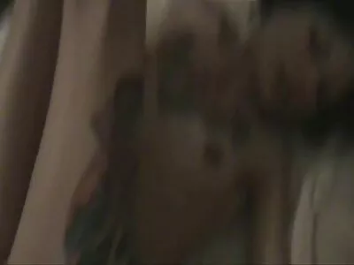 Garota decide se dedicar à videos porno caseiros brasileiro carreira pornô e gozar para o filho da puta