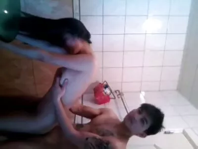 Papai está inspecionando o corpo de sua enteada vídeo amador brasileiro pornô adolescente