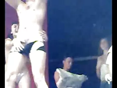 MILF insatisfeita obriga assistente do marido a foder porno brasileiro amador gratis com força